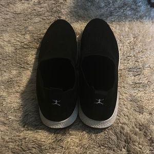 DANSKIN SLIP ONS SZ 9 womens ladies shoes